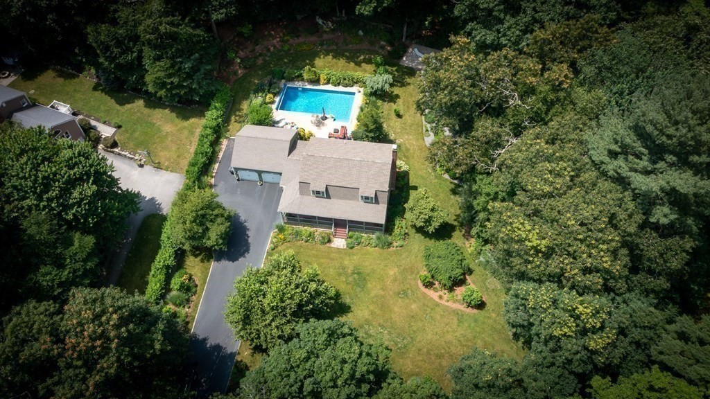 27 Johnson Road Sutton, MA 01590 - Photo 2 of 28