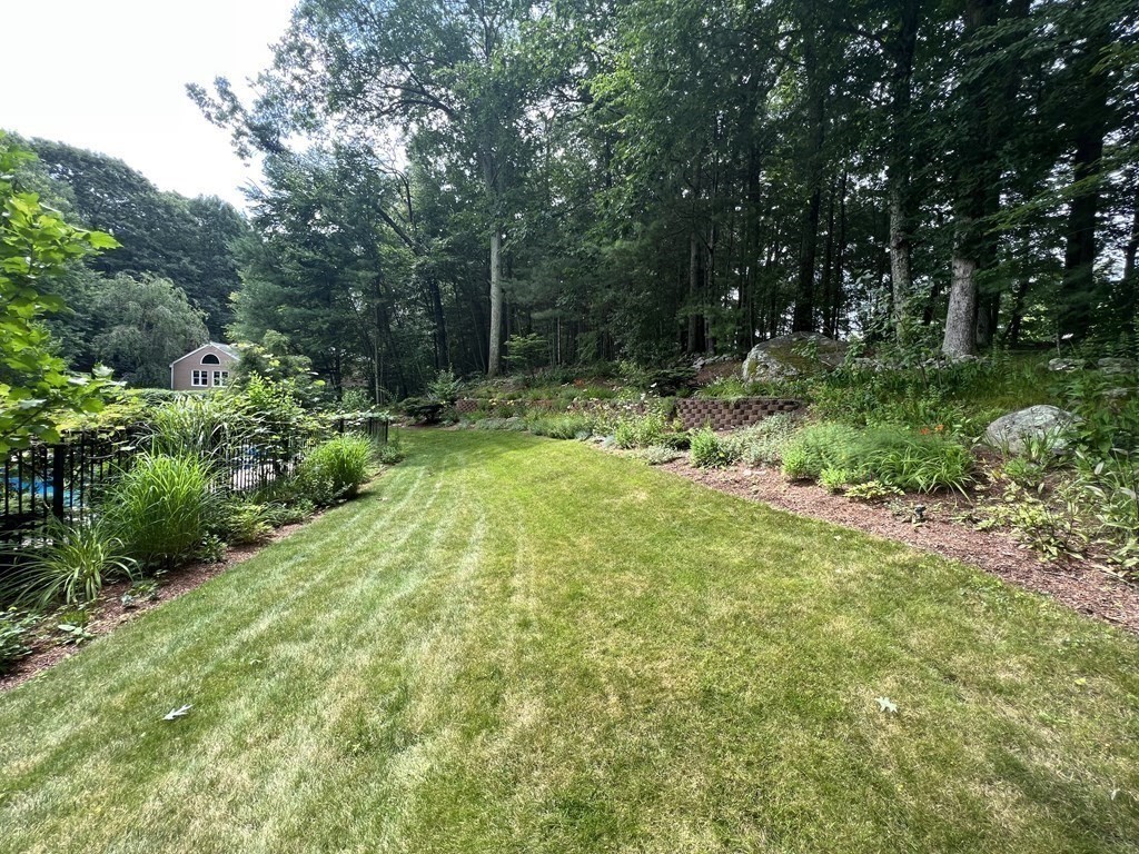 27 Johnson Road Sutton, MA 01590 - Photo 23 of 28