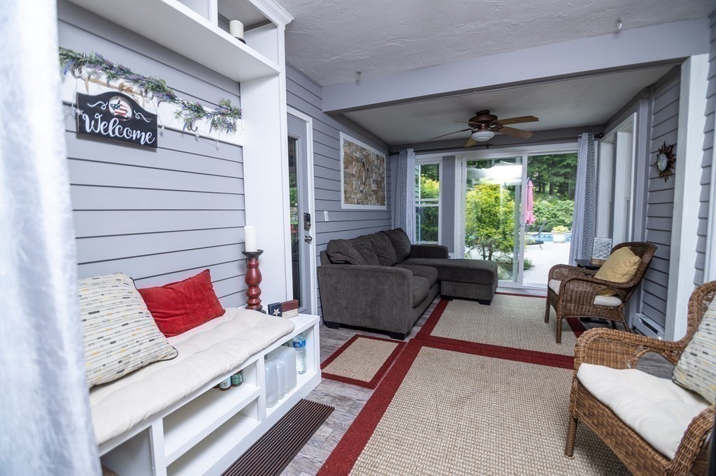 27 Johnson Road Sutton, MA 01590 - Photo 5 of 28