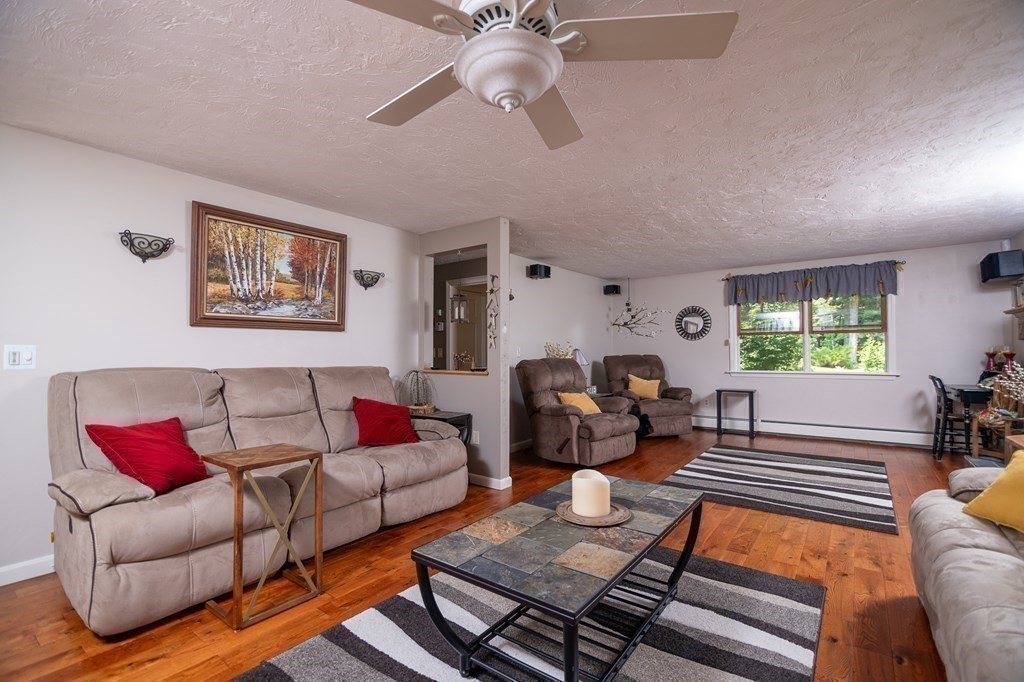 27 Johnson Road Sutton, MA 01590 - Photo 8 of 28