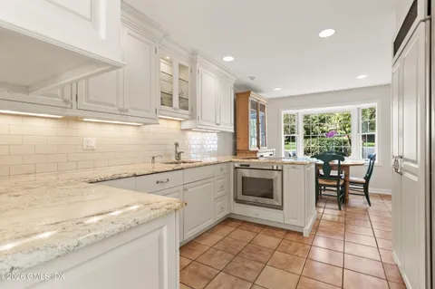 $2,995,000 | 1 Old Church Road, Unit 6, Greenwich, CT 06830