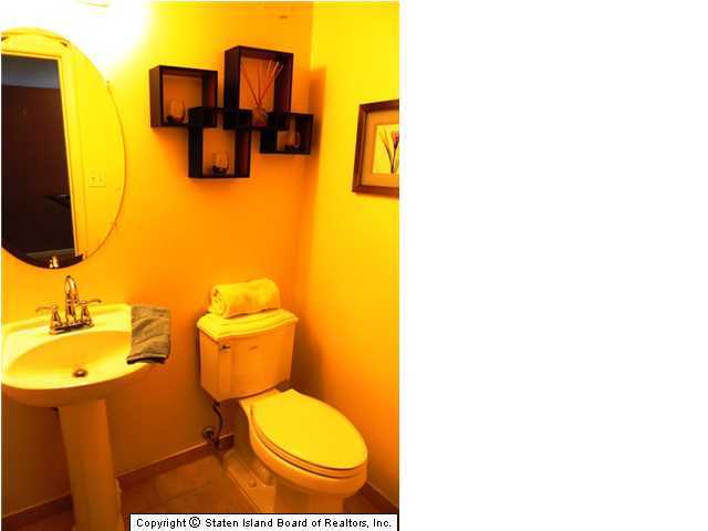 4716 Amboy Road Staten Island, NY 10312 - Photo 8 of 20 Additional Photo