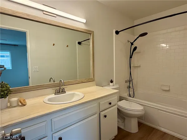 $2,800 | 1114 West 163rd Street, Unit 6, Gardena, CA 90247