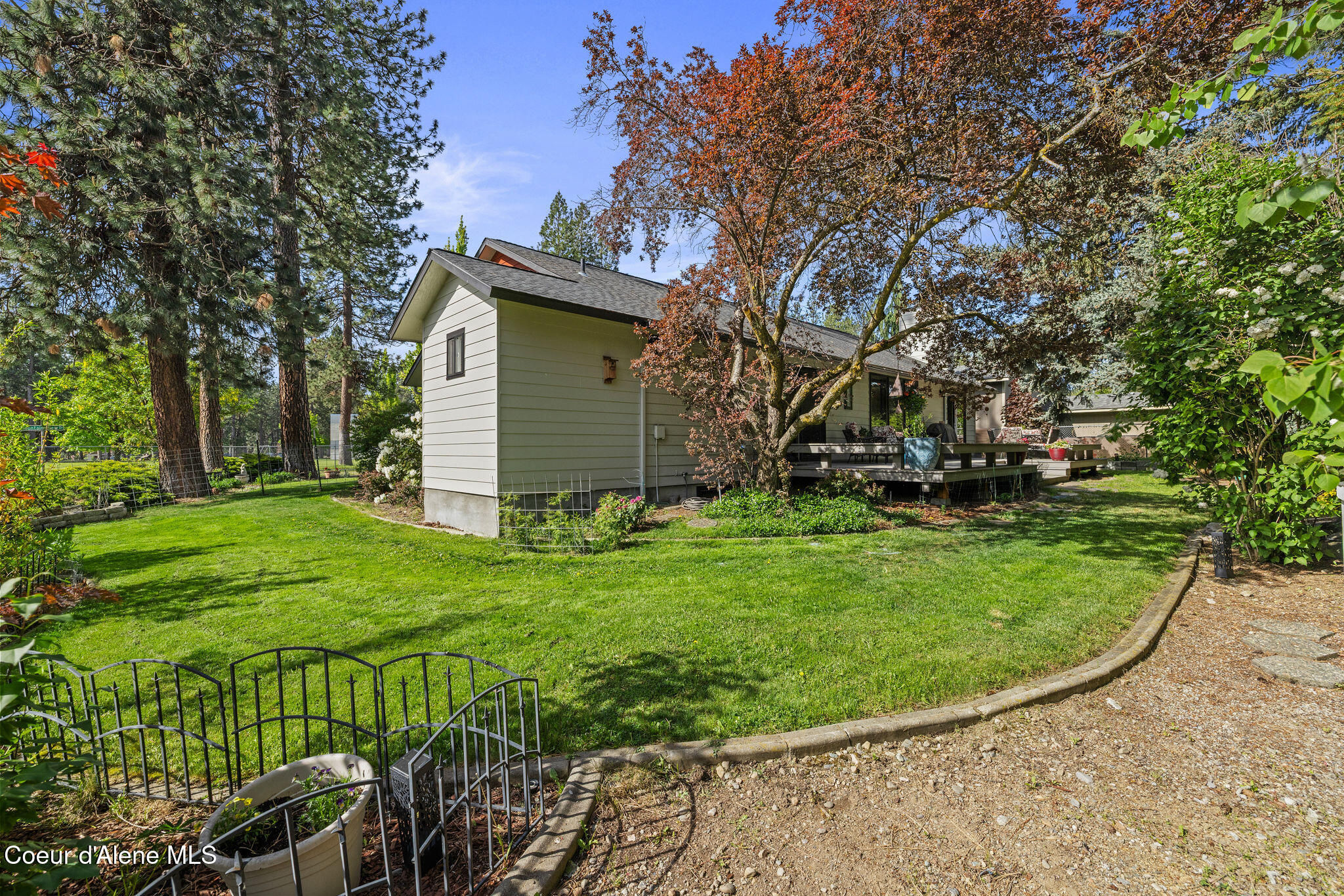 3529 East Mountain View Road Post Falls, ID 83854 - Photo 32 of 32 Beautifully landscaped!