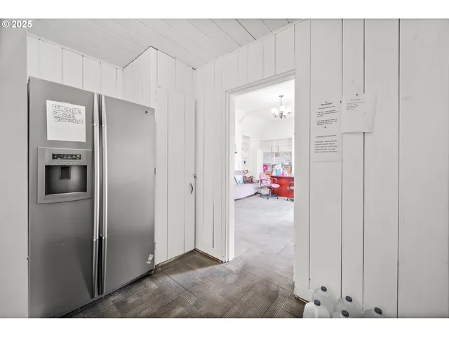 $1,149,950 | 11901 Southeast Powell Boulevard, Portland, OR 97266