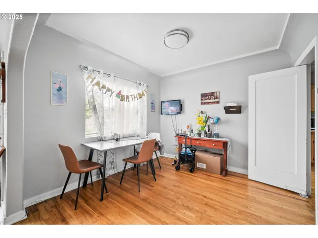 $1,149,950 | 11901 Southeast Powell Boulevard, Portland, OR 97266