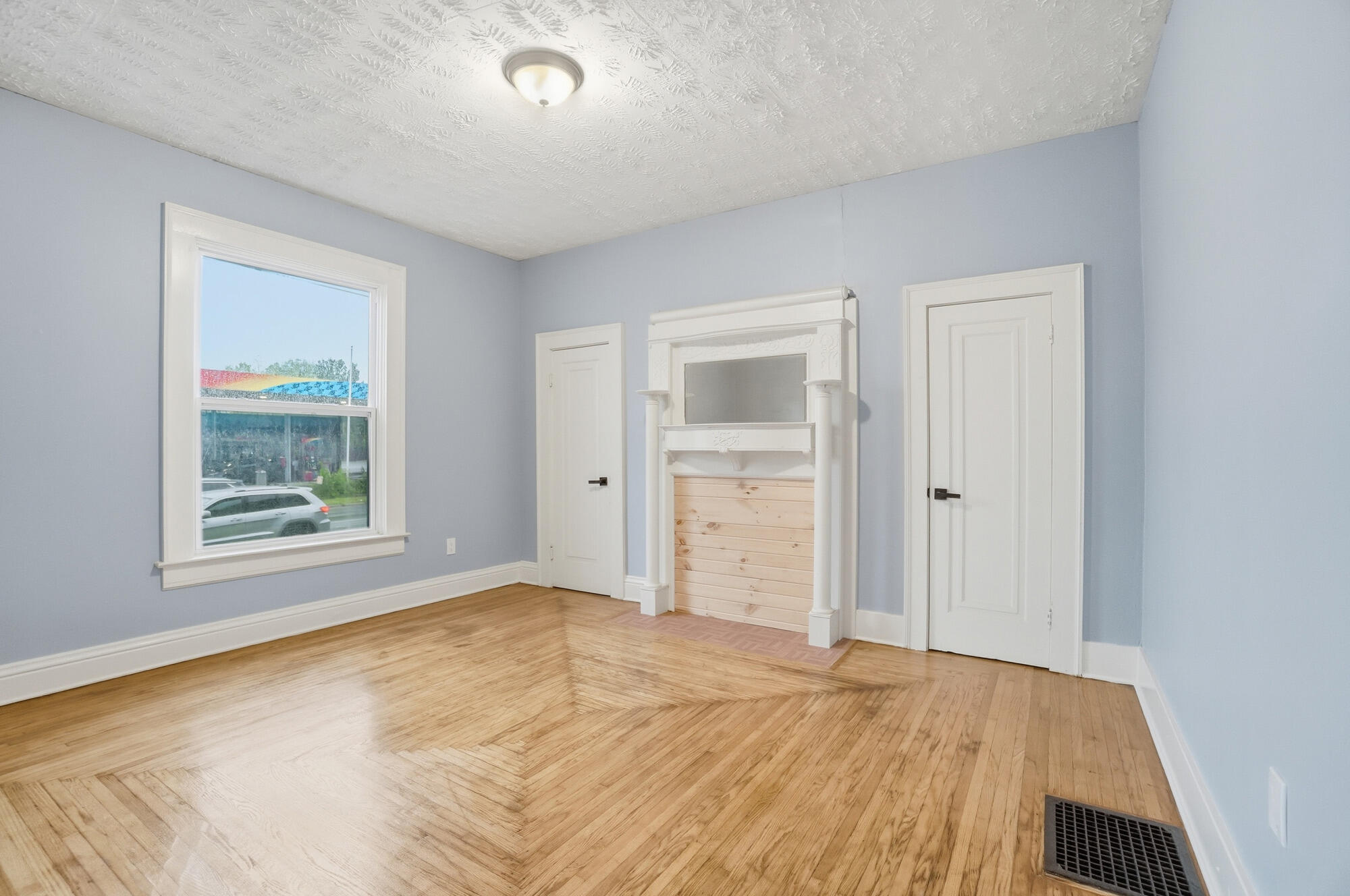 935 West North Street Springfield, OH 45504 - Photo 11 of 47
