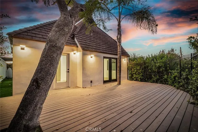 a view of an entryway