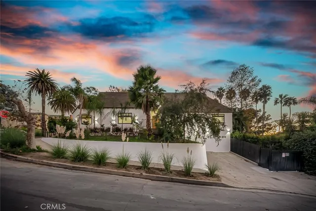 $12,800 | 1145 South Longwood Avenue, Los Angeles, CA 90019