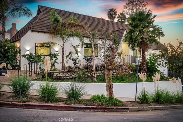 $12,800 | 1145 South Longwood Avenue, Los Angeles, CA 90019