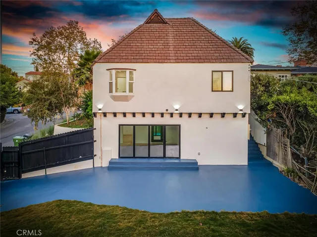 $12,800 | 1145 South Longwood Avenue, Los Angeles, CA 90019