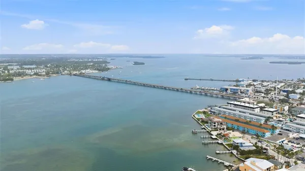 $3,450,000 | 100 12th Street North, Bradenton Beach, FL 34217