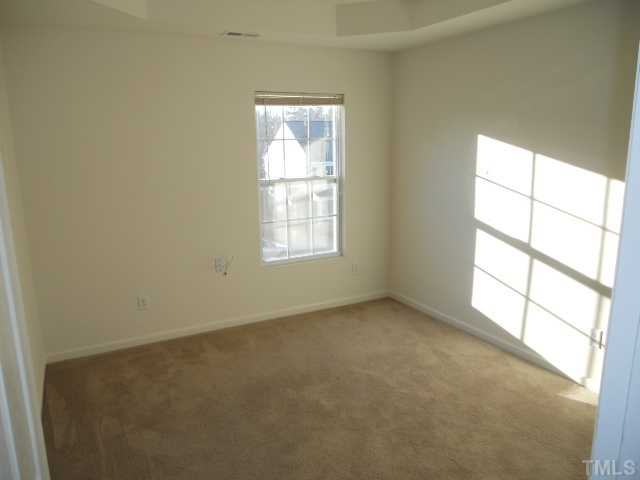 4250 Dalcross Road Raleigh, NC 27610 - Photo 7 of 10