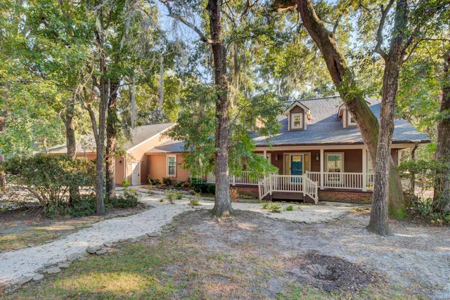 $899,000 | 4429 Francis Yonge Way, Hollywood, SC 29449