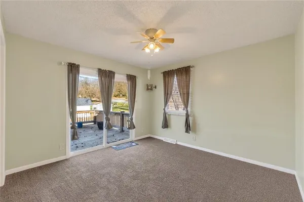 $229,500 | 1525 4th Avenue, St. Joseph, MO 64505