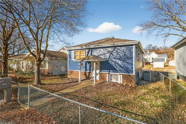 $229,500 | 1525 4th Avenue, St. Joseph, MO 64505