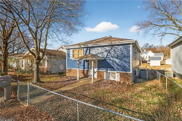 $249,900 | 1525 4th Avenue, St. Joseph, MO 64505