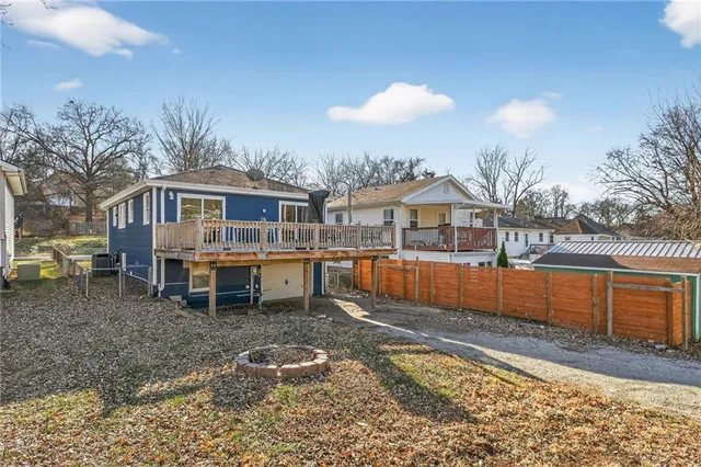 $249,900 | 1525 4th Avenue, St. Joseph, MO 64505