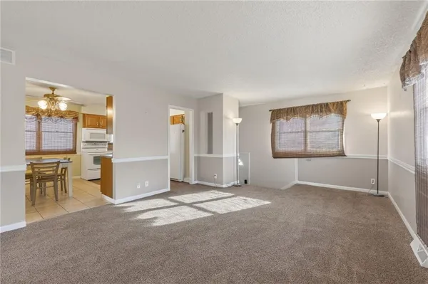 $229,500 | 1525 4th Avenue, St. Joseph, MO 64505