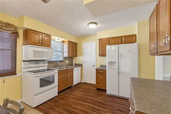 $229,500 | 1525 4th Avenue, St. Joseph, MO 64505