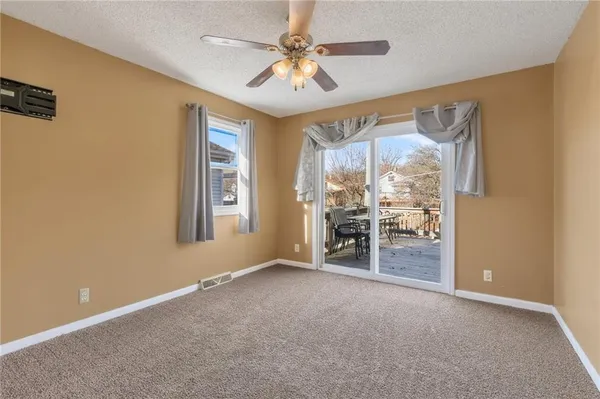 $229,500 | 1525 4th Avenue, St. Joseph, MO 64505