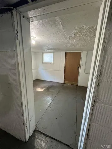 $68,950 | 141 South Barat Avenue, St. Louis, MO 63135