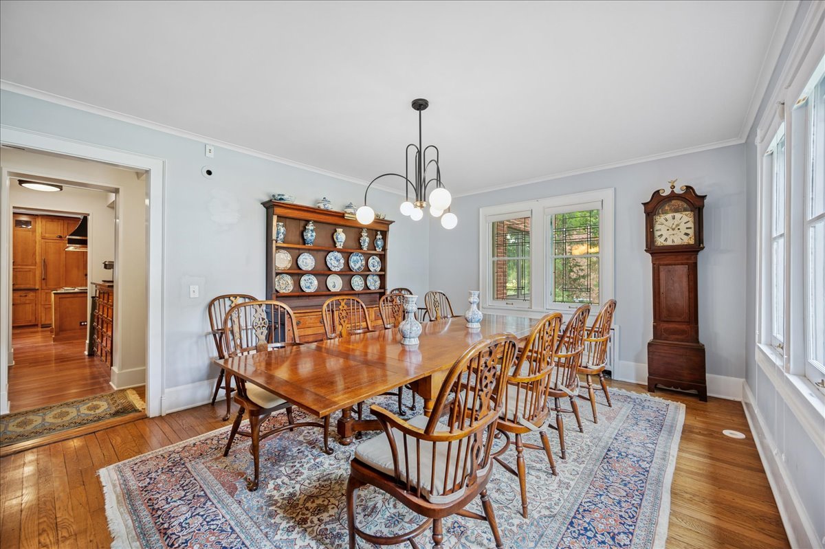 100 Old Green Bay Road Winnetka, IL 60093 - Photo 16 of 60 a dining room with furniture and window