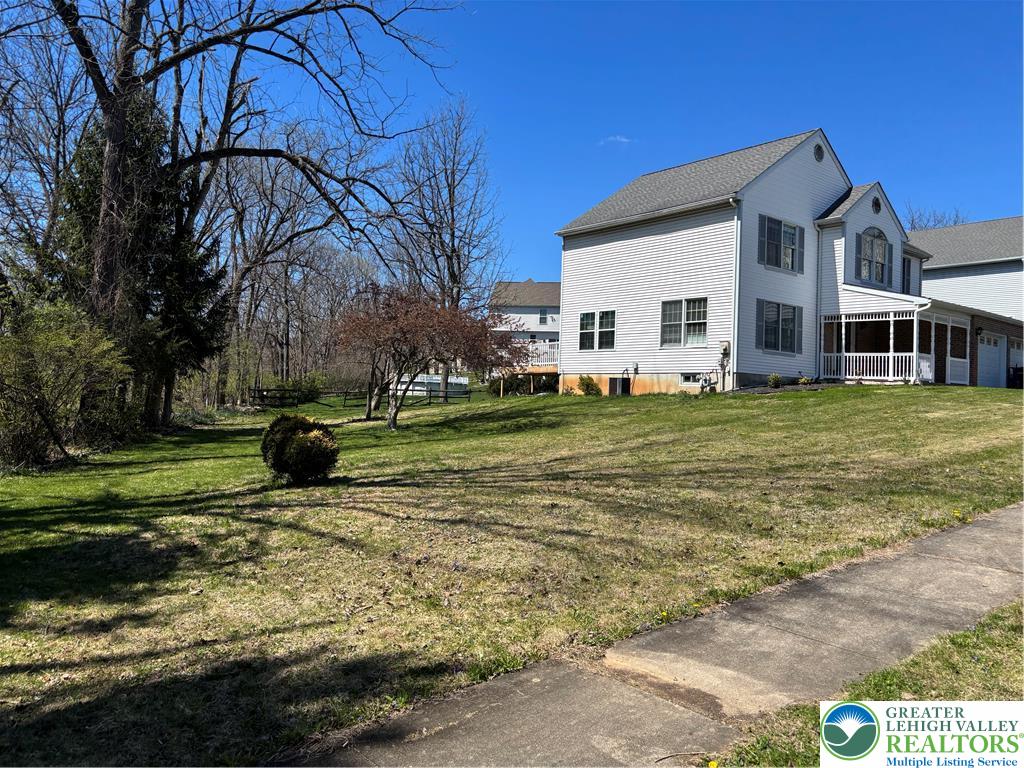 3406 South Ruch Street Whitehall, PA 18052 - Photo 3 of 35