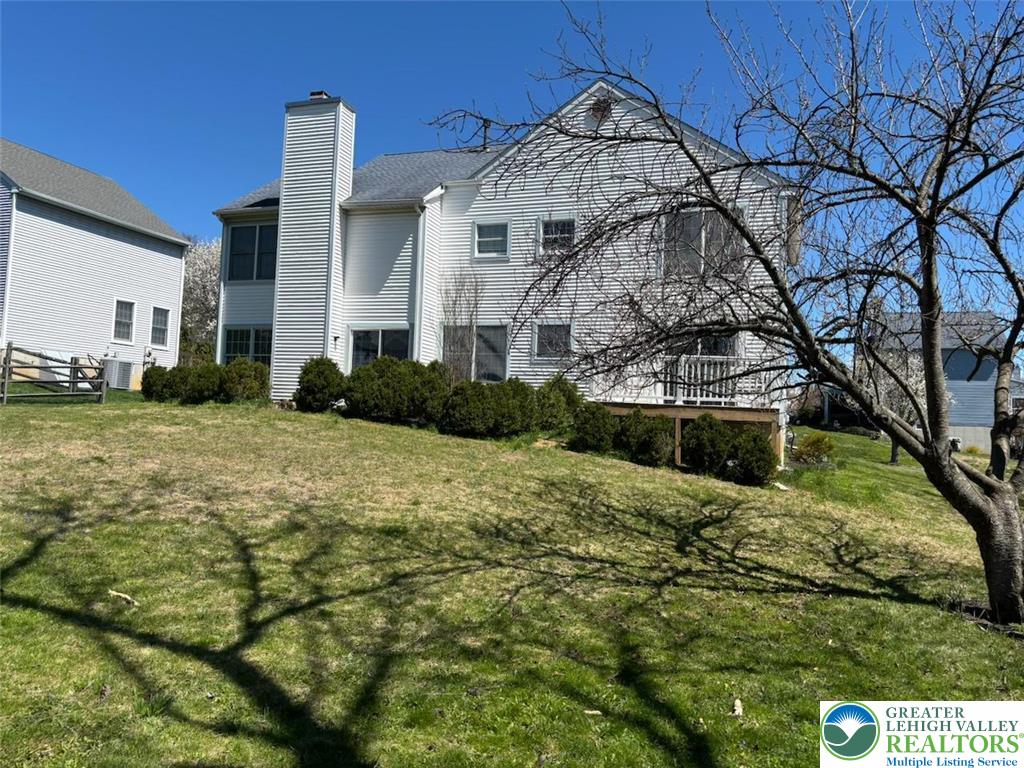 3406 South Ruch Street Whitehall, PA 18052 - Photo 4 of 35