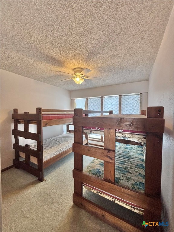 440 15th Street Port O'Connor, TX 77982 - Photo 33 of 40 a living room with furniture