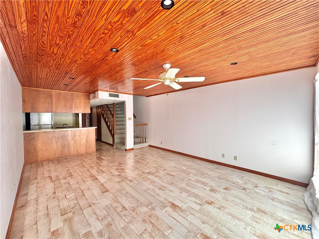 440 15th Street Port O'Connor, TX 77982 - Photo 35 of 40 a view of a garage