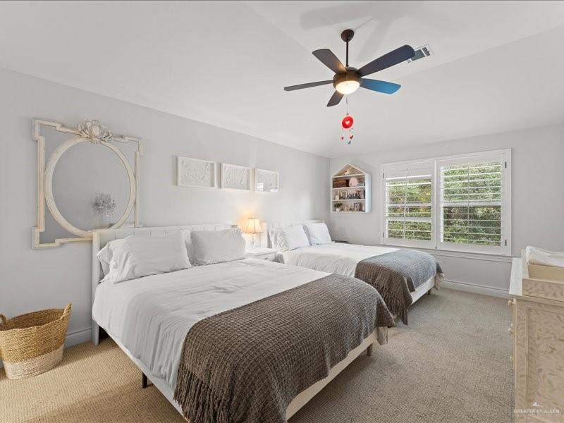 7 Ivy Castle Court Spring, TX 77382 - Photo 38 of 45