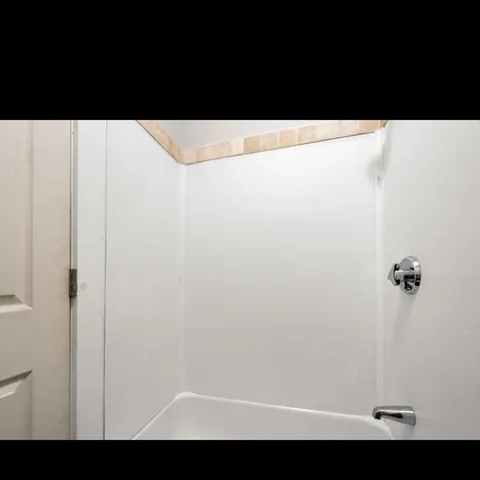 $1,700 | 4 Kingsley Terrace, Unit 11, Lynn, MA 01902