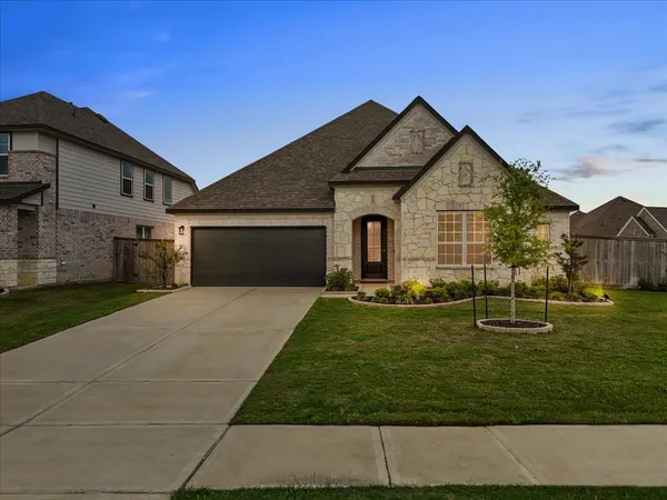 $339,900 | 32302 Elmwood Manor, Waller, TX 77484