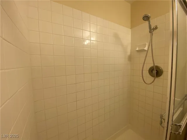 $1,425 | 1513 Lake Placid Terrace, Unit 220, Henderson, NV 89014