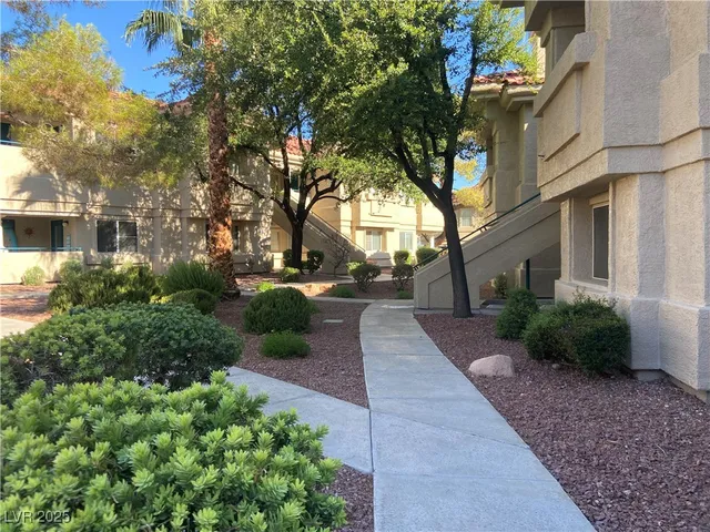 $1,425 | 1513 Lake Placid Terrace, Unit 220, Henderson, NV 89014