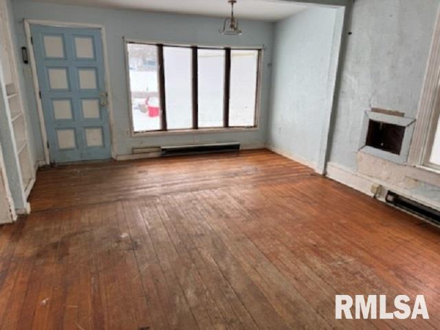 305 North Fulton Street Payson, IL 62360 - Photo 2 of 15