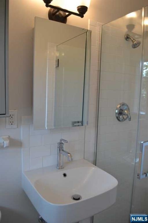 27-33 Corsa Terrace, Unit 11B Ridgewood, NJ 07450 - Photo 16 of 25