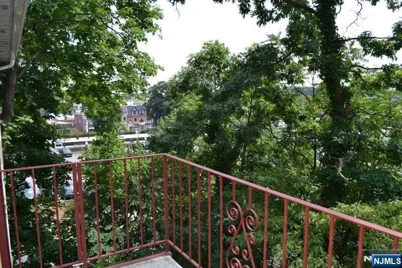 27-33 Corsa Terrace, Unit 11B Ridgewood, NJ 07450 - Photo 5 of 25