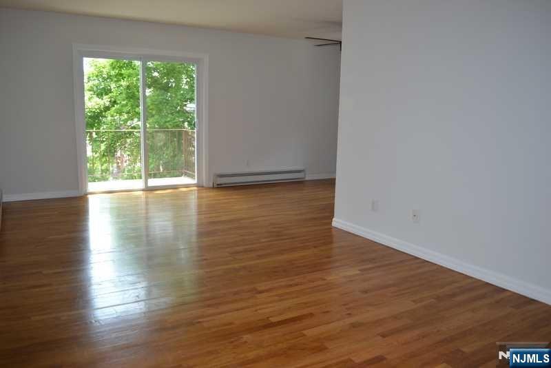 27-33 Corsa Terrace, Unit 11B Ridgewood, NJ 07450 - Photo 7 of 25