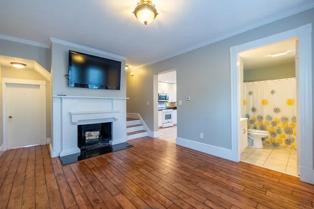 $3,750 | 151 Methuen Street, Unit 151, Lowell, MA 01850