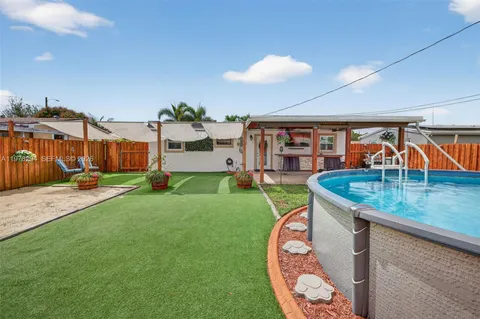 $450,000 | 731 North 69th Avenue, Hollywood, FL 33024