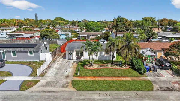 $450,000 | 731 North 69th Avenue, Hollywood, FL 33024