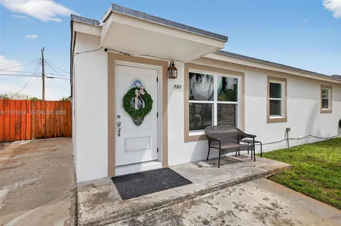 $450,000 | 731 North 69th Avenue, Hollywood, FL 33024