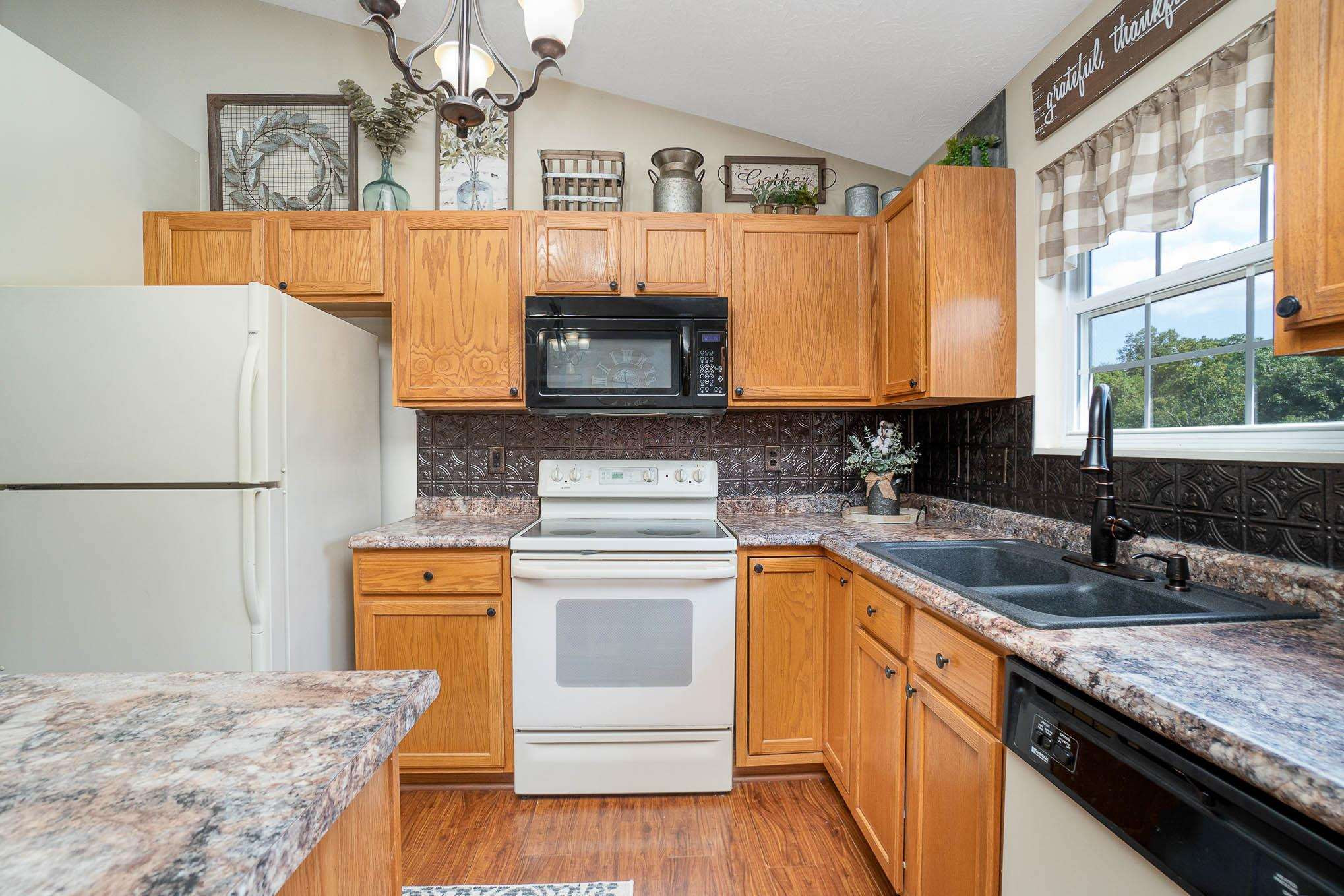 1180 Hunters Ridge Hebron, KY 41048 - Photo 16 of 27