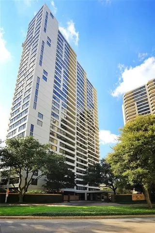 $395,000 | 14 Greenway Plaza, Unit 19M, Houston, TX 77046