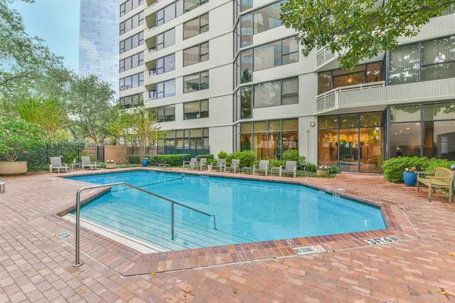 $395,000 | 14 Greenway Plaza, Unit 19M, Houston, TX 77046