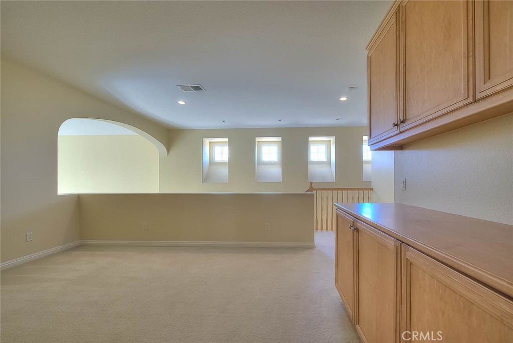 16861 Ridge Cliff Drive Riverside, CA 92503 - Photo 52 of 75 Loft