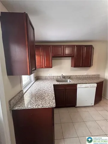 $1,850 | 1041 East 3rd Street, Bethlehem, PA 18015