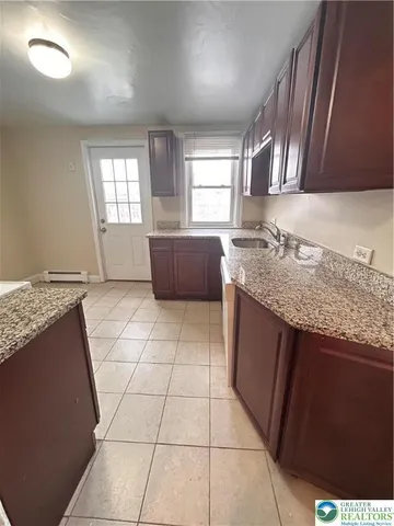 $1,850 | 1041 East 3rd Street, Bethlehem, PA 18015